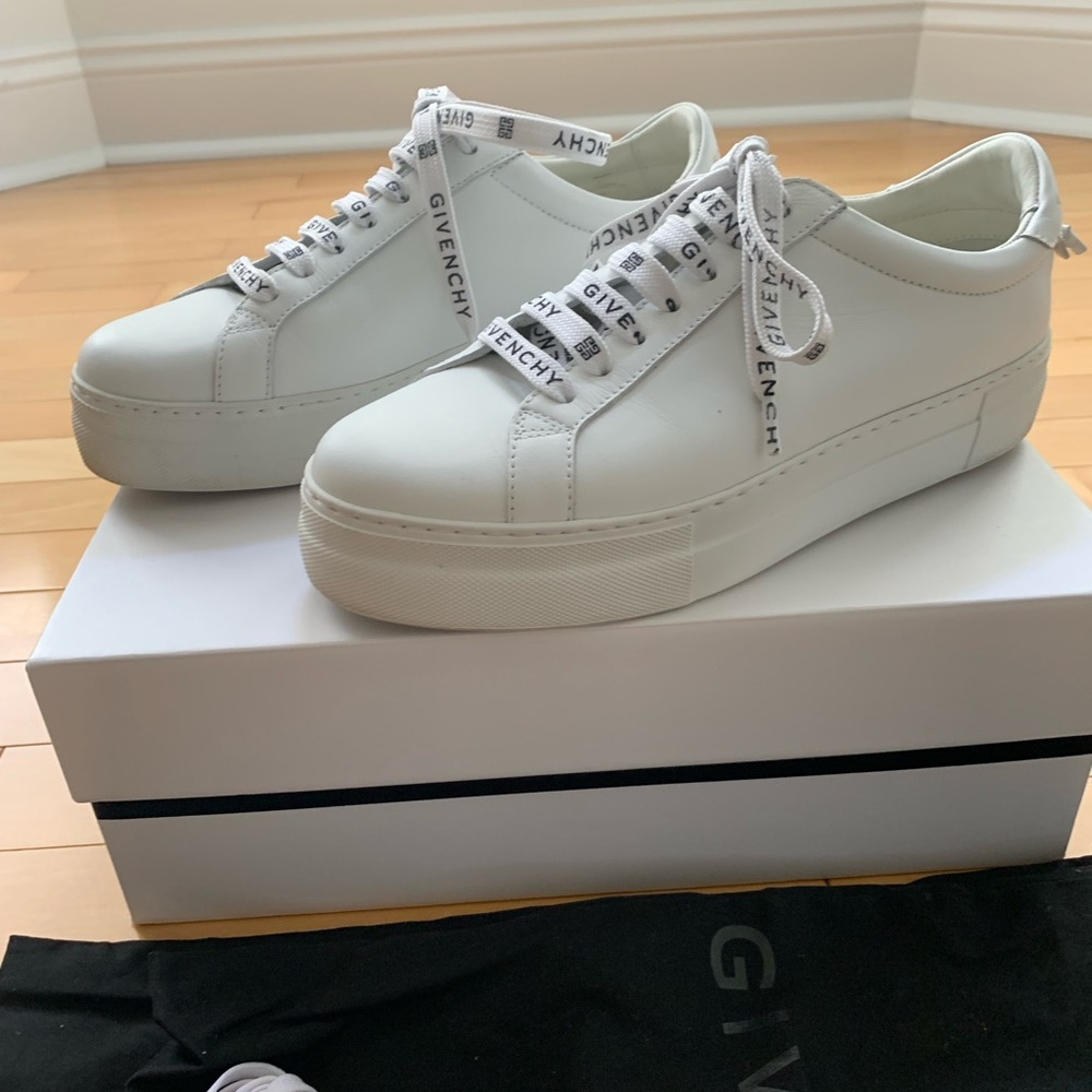 Givenchy Urban White Sneaker size 37 (7)